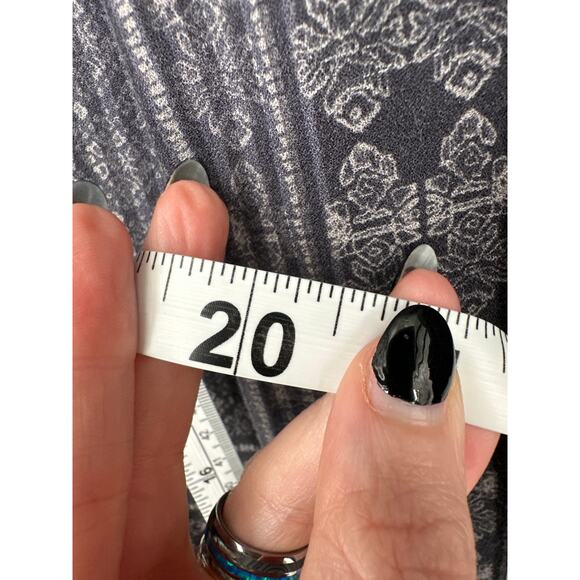 Peruvian Connection Top Womens Small Gray Tunic Boho Print Bohemian Long Sleeve - Picture 8 of 8